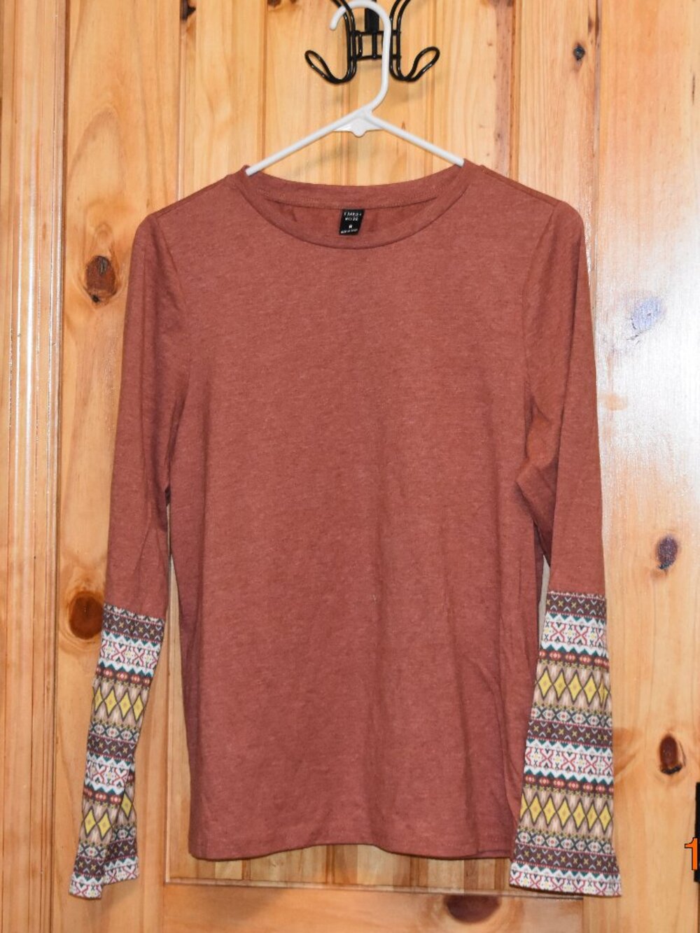Long sleeve women's tops